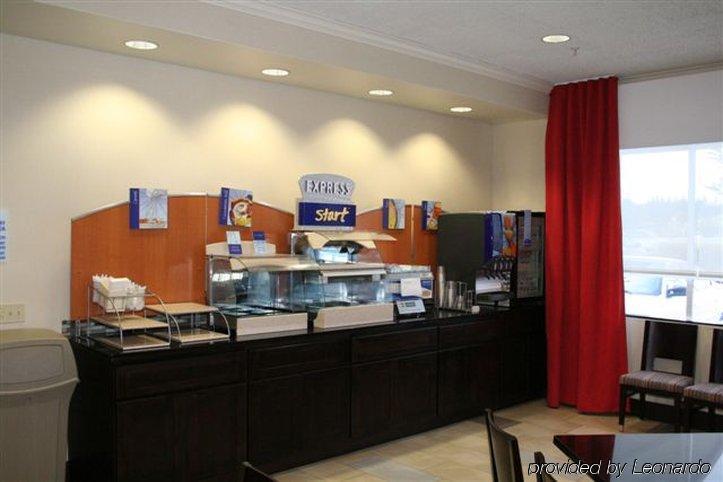 Holiday Inn Express Hotel & Suites North Seattle - Shoreline, An Ihg Hotel Restoran fotoğraf