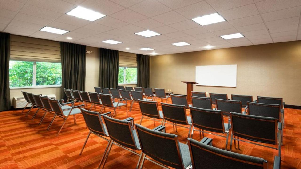 Holiday Inn Express Hotel & Suites North Seattle - Shoreline, An Ihg Hotel Dış mekan fotoğraf